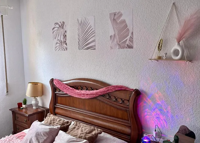 Habitacion Amplia Y Luminosa